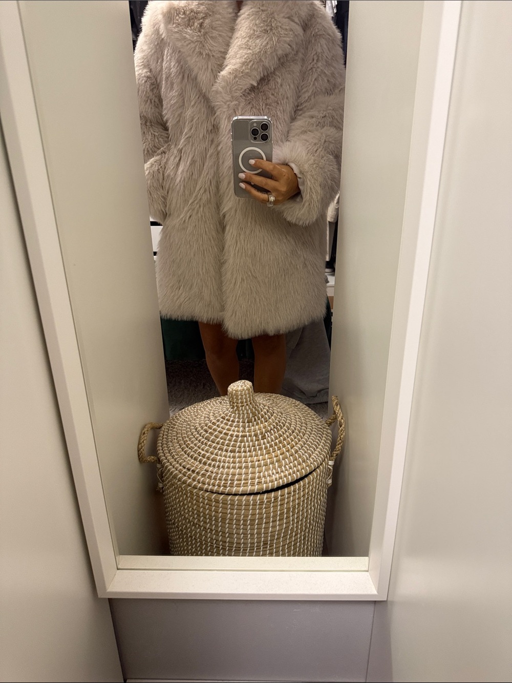 Zara Beige/Taupe faux fur beautifull